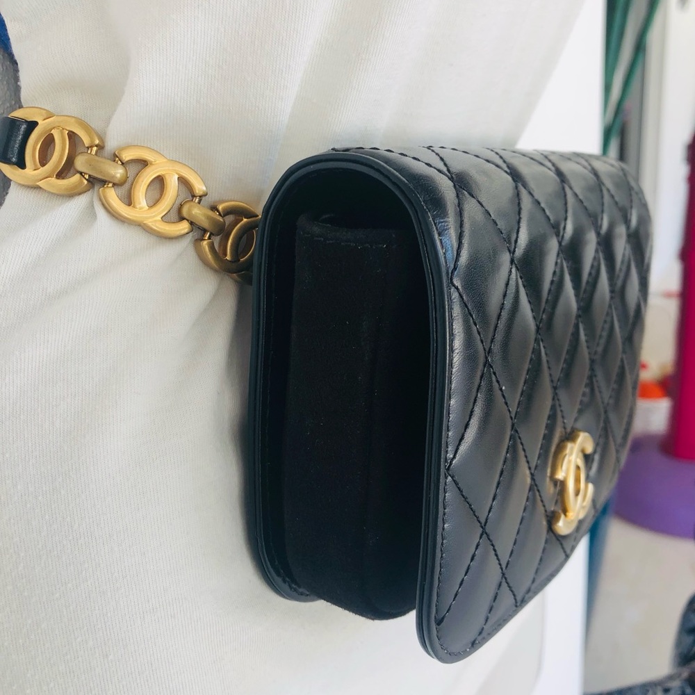 CHANEL Black Quilted Lambskin/ Suede Mini Belt Bag with Gold CC Hardware - Picture 5 of 16